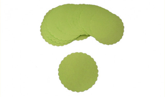 Green Scalloped Wax Burger Paper Discs - 5 Inch - (250 Pack)